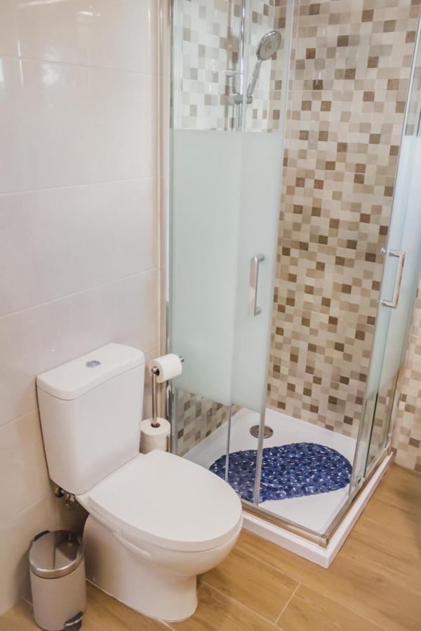 Lovely & Bright Renovated Apt. W/ Balcony In Lagos Exteriör bild