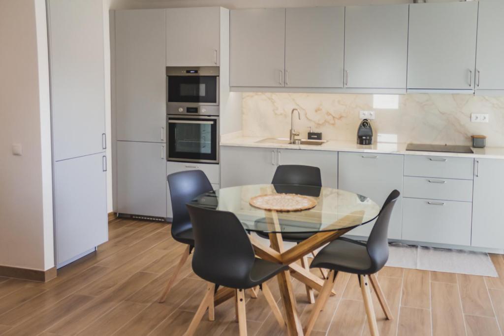 Lovely & Bright Renovated Apt. W/ Balcony In Lagos Exteriör bild