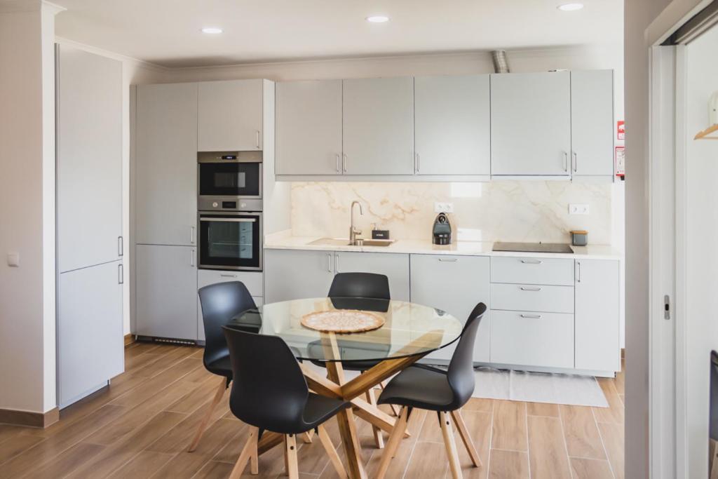 Lovely & Bright Renovated Apt. W/ Balcony In Lagos Exteriör bild